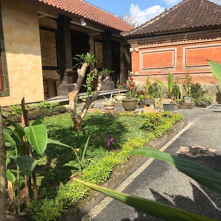 Hendra House Apartment Ubud  Exterior photo